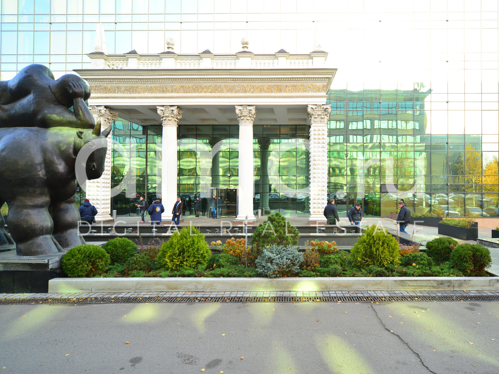 Бизнес-центр верейская плаза 2 скульптура. Верейская плаза верейская ул 17 москва. Славянский бульвар бц верейская плаза. Верейская улица, 29с134. Верейская плаза, москва, верейская улица, 17.